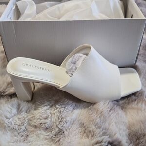Women's Cream Heeled Mules